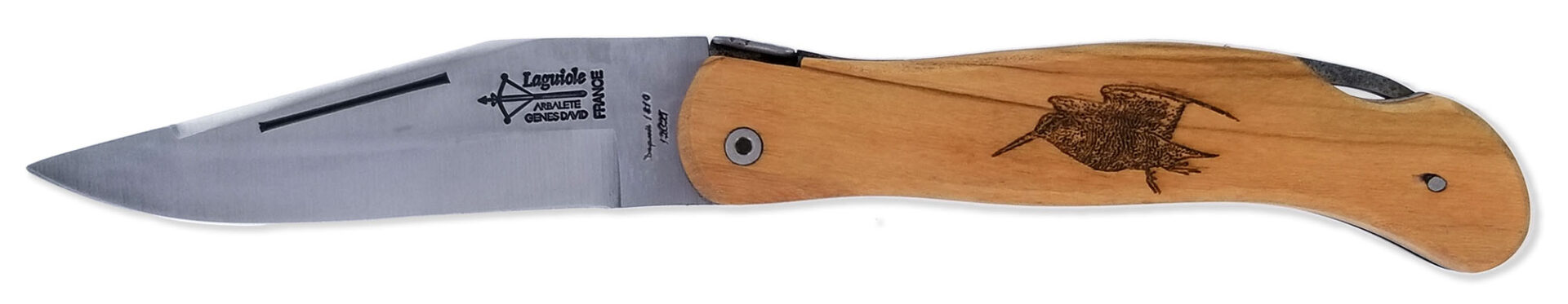 Couteau De Chasse Cube Laguiole Arbalete Plein Manche Olivier Avec Gravure Becasse 12cm 01