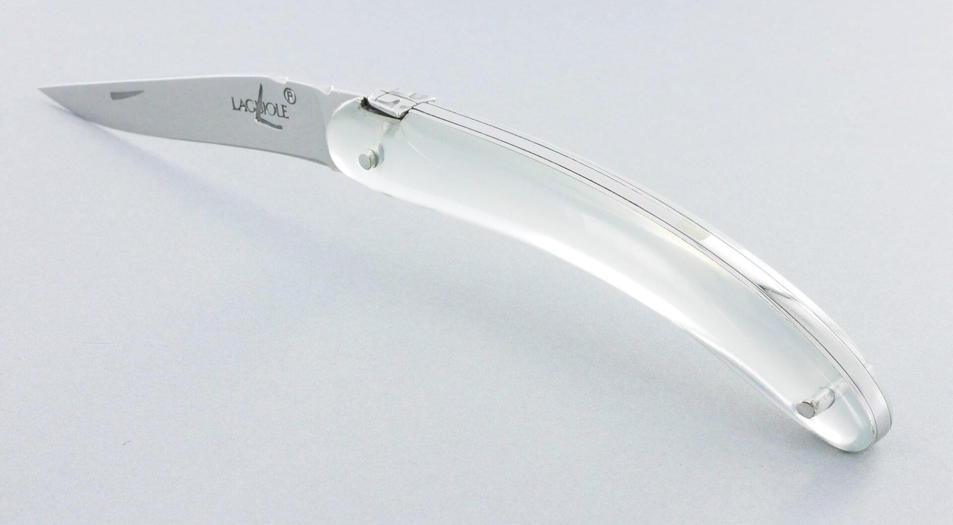 Couteau Forge De Laguiole De Poche Courreges Pour Femme Plein Manche Acrylique Miroir 1 Piece Finition Brillante 9 Cm 01