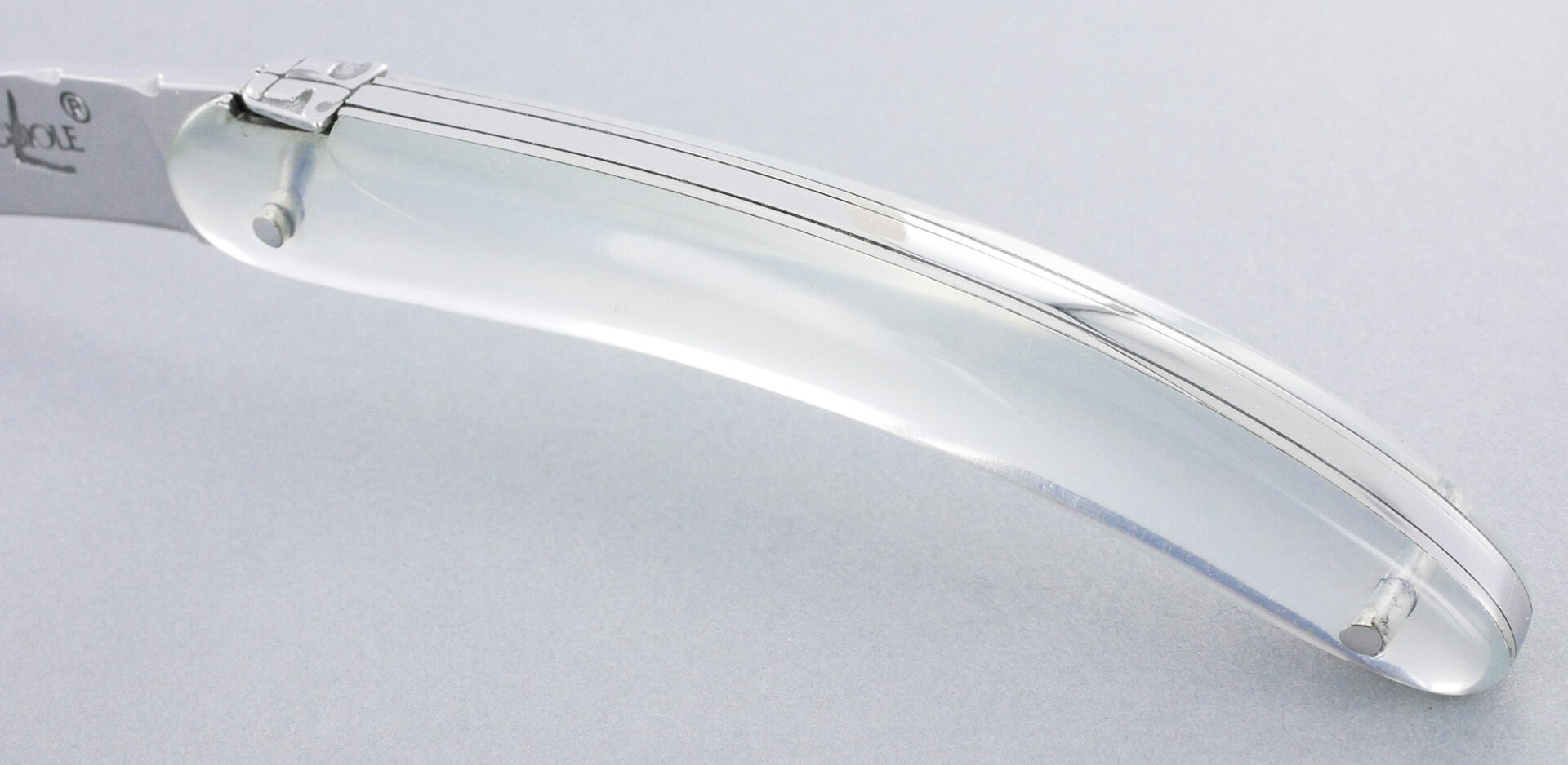 Couteau Forge De Laguiole De Poche Courreges Pour Femme Plein Manche Acrylique Miroir 1 Piece Finition Brillante 9 Cm 03