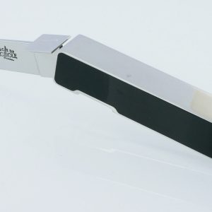 Couteau Forge De Laguiole Furtivo Designer Ora Ito Acrylique Noir Plein Manche Forme Cubique 1 Piece Finition Brillante 11cm 01