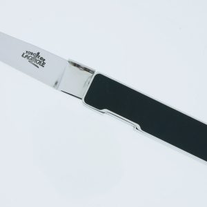 Couteau Forge De Laguiole Furtivo Designer Ora Ito Acrylique Noir Plein Manche Forme Cubique 1 Piece Finition Brillante 11cm 03