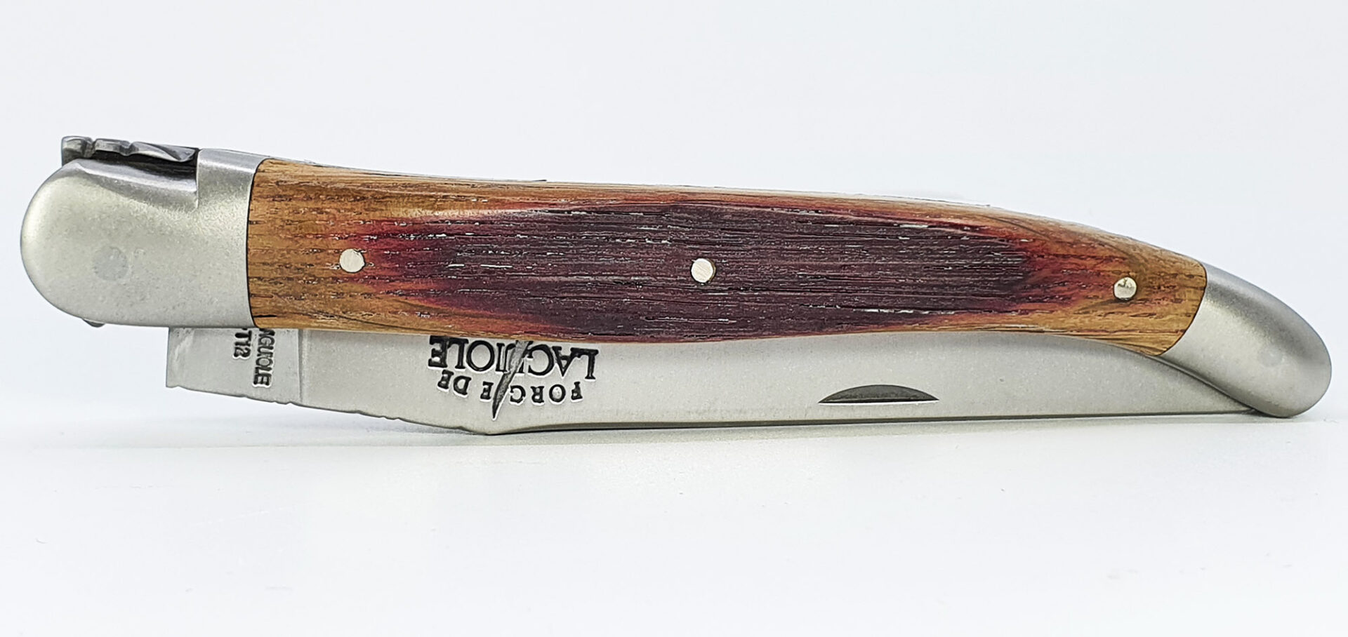 Couteau Forge De Laguiole Manche En Chene De Barrique 1 Piece Inox Brosse 12cm 02