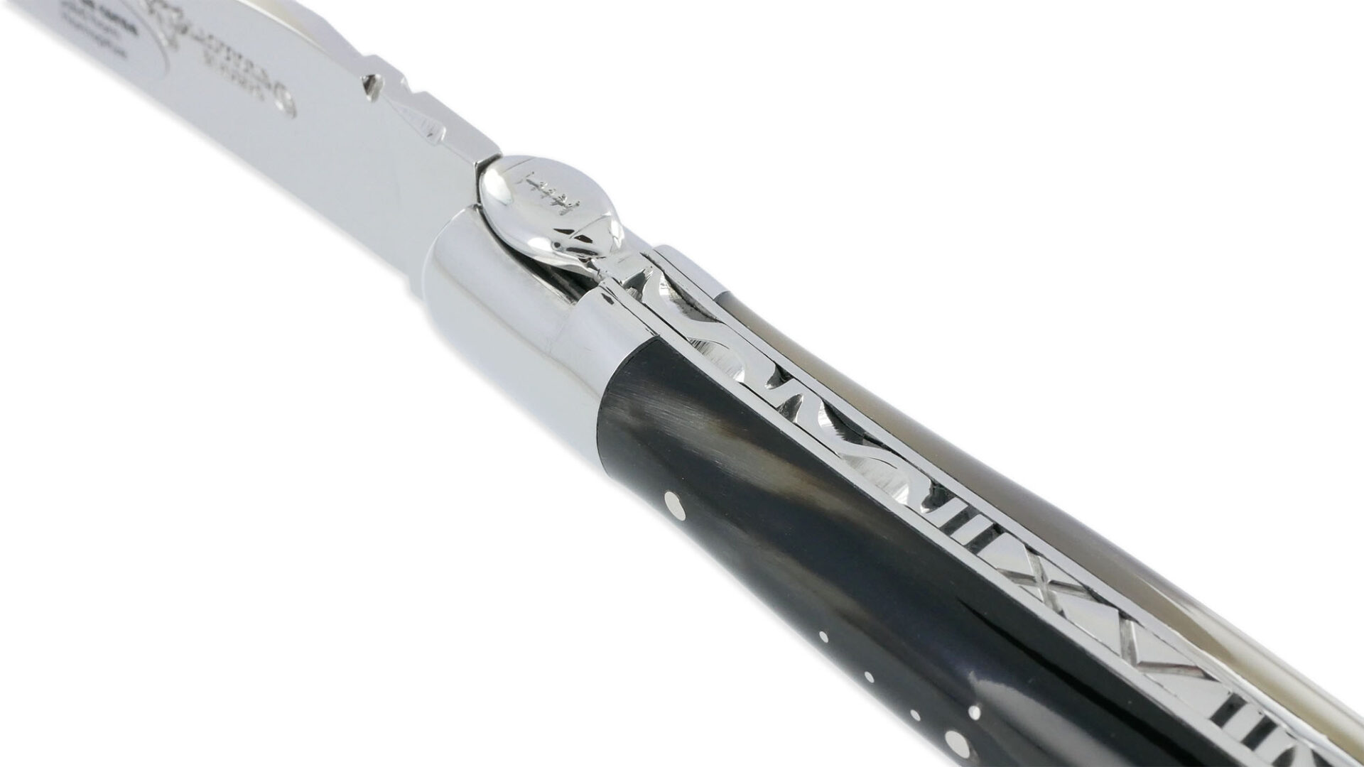 Couteau Laguiole En Aubrac 1 Piece 12 Cm Ballon De Rugby Manche Pointe De Corne 2 Mitres Inox Brillant 02