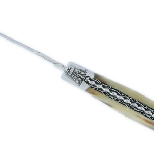 Couteau Laguiole En Aubrac 1 Piece 12 Cm Double Platines Guillochees Pointe De Corne Flammee 2 Mitres Inox Brillant Ressort Spiral Mouche Prestige N6 02