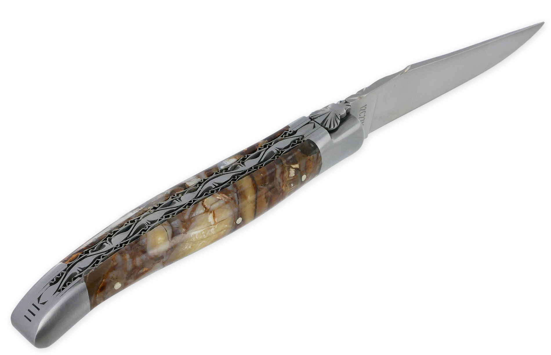 Couteau Laguiole En Aubrac 1 Piece 12 Cm Fusion Double Platines Et Ressort Guilloches Manche En Mammouth Stabilise Finition Brossee Num2 03