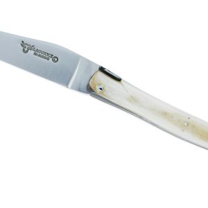 Couteau Laguiole En Aubrac 1 Piece 12 Cm Plein Manche En Ivoire De Mammouth Ressort Et Platines Guilloches Mouche Num4 01
