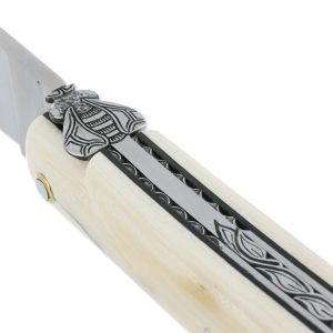 Couteau Laguiole En Aubrac 1 Piece 12 Cm Plein Manche En Ivoire De Mammouth Ressort Et Platines Guilloches Mouche Num8 04