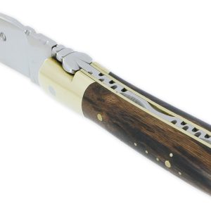 Couteau Laguiole En Aubrac 1 Piece 12cm Manche Cep De Vigne Mitres Et Platines Laiton Brillant Ressort Guilloche 01