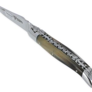 Couteau Laguiole En Aubrac 1 Piece 12cm Manche En Pointe De Corne Blonde 2 Mitres Double Platines Et Ressort Guilloches Num4 02