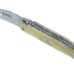 Couteau Laguiole En Aubrac 1 Piece 12cm Manche Pointe De Corne Plein Manche Double Platines Ressort Spirale Num 2 01