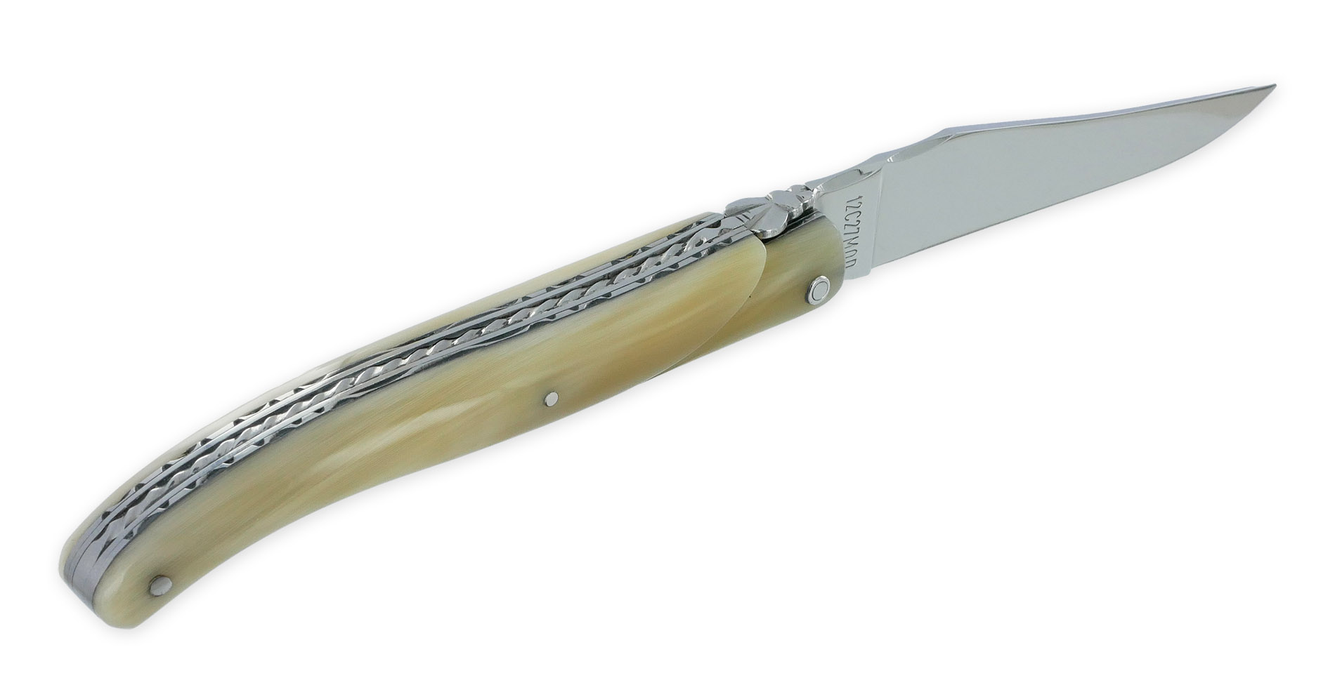 Couteau Laguiole En Aubrac 1 Piece 12cm Manche Pointe De Corne Plein Manche Double Platines Ressort Spirale Num 2 03