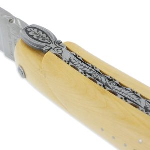 Couteau Laguiole En Aubrac 1 Piece 12cm Plein Manche Buis 02