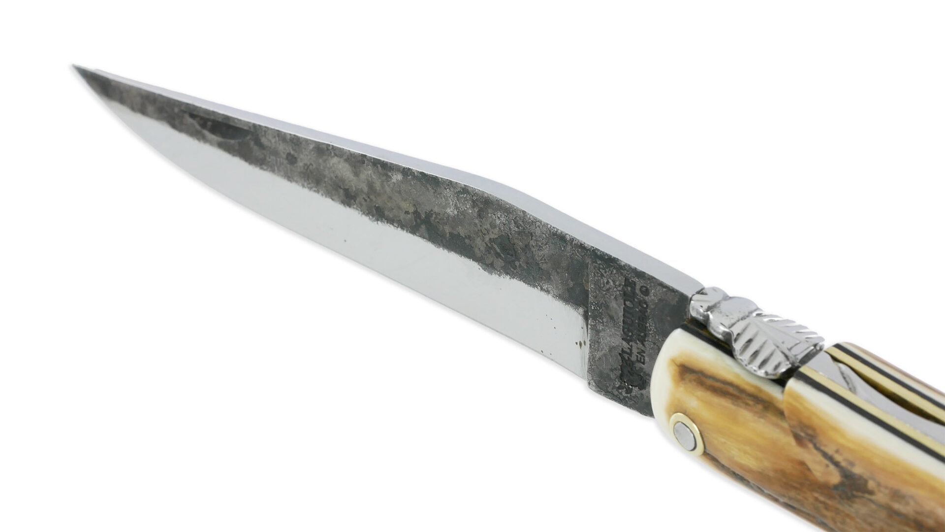 Couteau Laguiole En Aubrac 1 Piece 12cm Plein Manche Croute Divoire De Mammouth Lame Brut De Forge 04