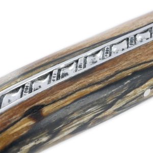 Couteau Laguiole En Aubrac 1 Piece 12cm Plein Manche En Bois Daubrac Platines Perlees Ressort Guilloche Lame Brute De Forge Mouche Prestige N 12 06