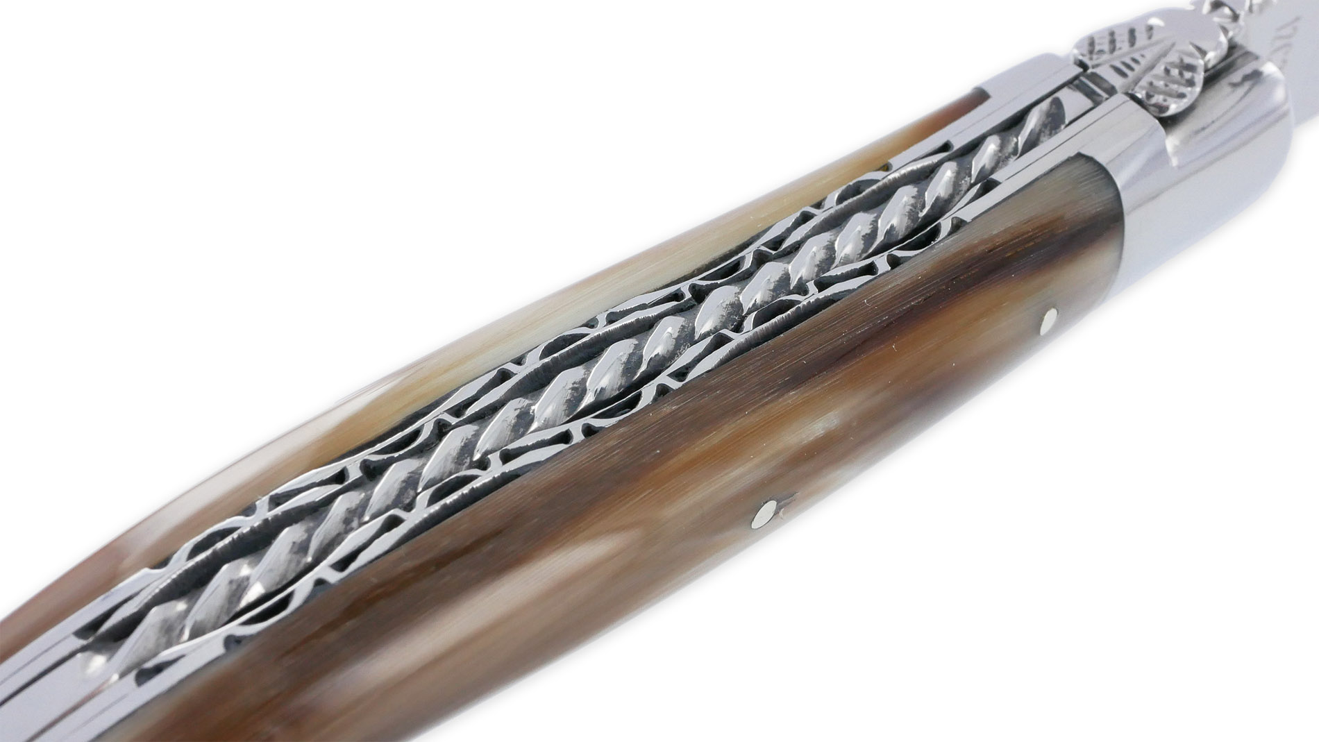 Couteau Laguiole En Aubrac 1 Piece 12cm Pointe De Corne 2 Mitres Inox Brillant Double Platines Et Ressort Spirale Guilloches Finition Brillante 04