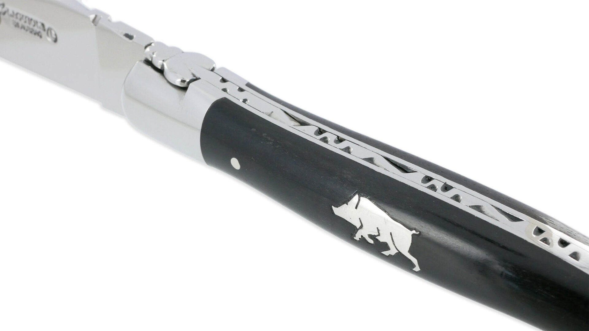 Couteau Laguiole En Aubrac 1 Piece Manche Ebene Marqueterie Sanglier Etain 2 Mitres Inox Brillant 12 Cm 02