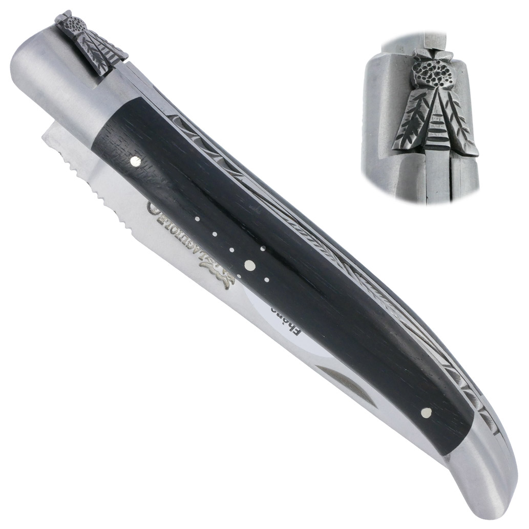 Couteau Laguiole En Aubrac Elegant 1 Piece 12cm Manche Ebene 2 Mitres Inox Brosse Ressort Guilloche Feuillage Mouche Prestige 00