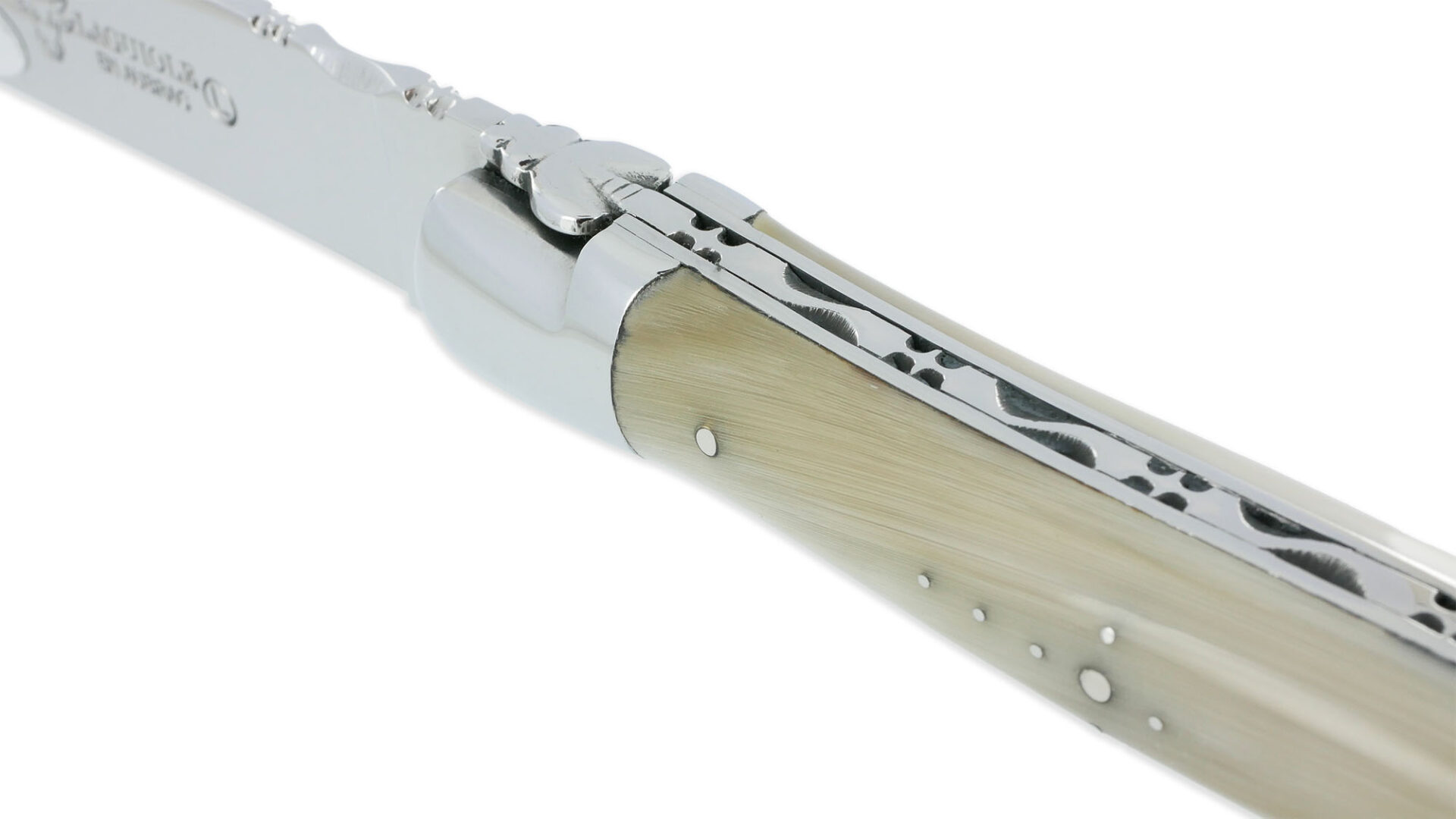 Couteau Laguiole En Aubrac Grande Taille 1 Piece 13 Cm Manche En Pointe De Corne 2 Mitres Inox Brillant 02