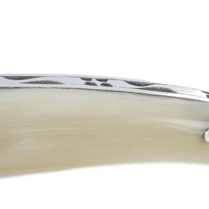 Couteau Laguiole En Aubrac Grande Taille 1 Piece 13 Cm Manche En Pointe De Corne 2 Mitres Inox Brillant 03