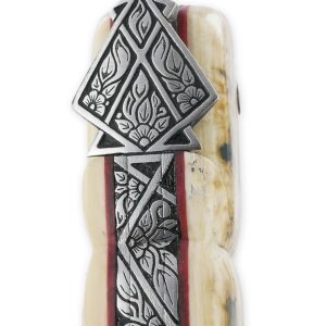 Couteau Laguiole Prestige Createur 1 Piece 13 Cm Plein Manche En Ivoire De Mammouth Et Carbone Lame Damas Piece Unique 092