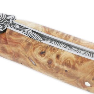 Couteau Prestige Laguiole En Aubrac 1 Piece 12 Cm Plein Manche En Loupe De Marronnier Platine Inox Ressort En Creux Guilloche Main Mouche Stylisee 07