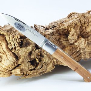 Couteau Sauveterre 1piece 11cm Manche Genevrier 1 Mitre Inox Brosse 02