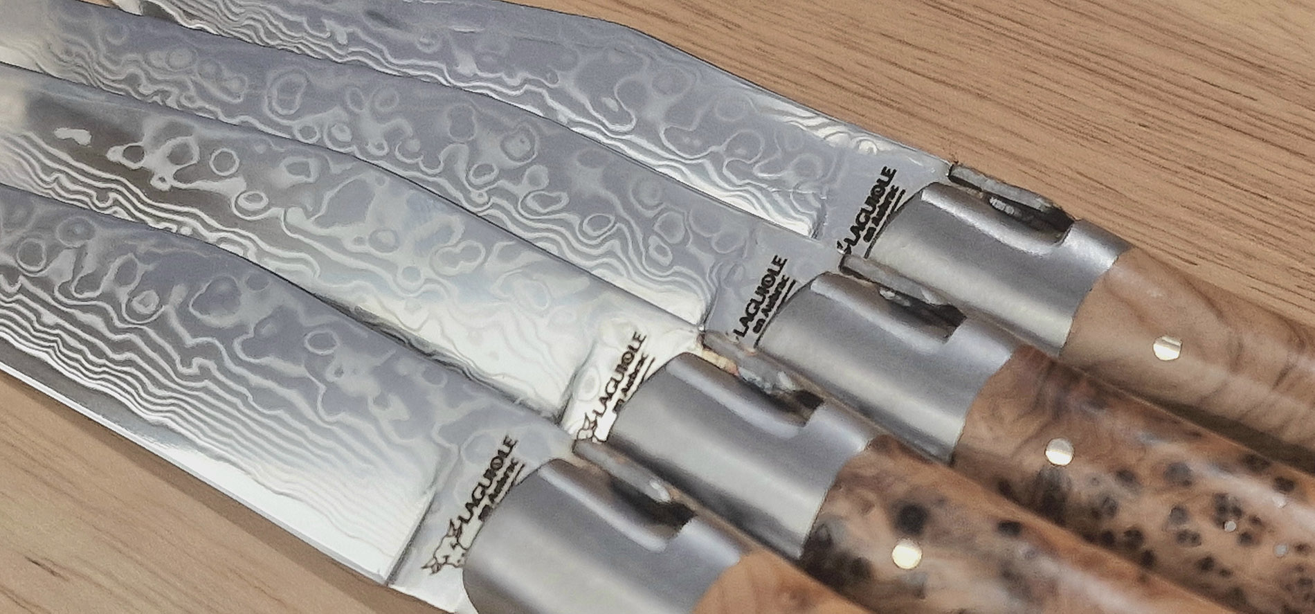 Couteaux De Table Prestige Laguiole En Aubrac Genevrier Lame Damas Set De 4 05