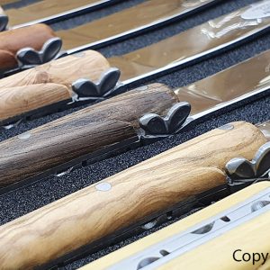 Couteaux Table Lea L Aubracien Bois De France 02