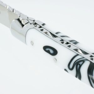 Laguiole En Aubrac Knife Marshmallow White 1 Piece Acrylic Handle 2 Bolsters Shiny Stainless Steel 10 Cm