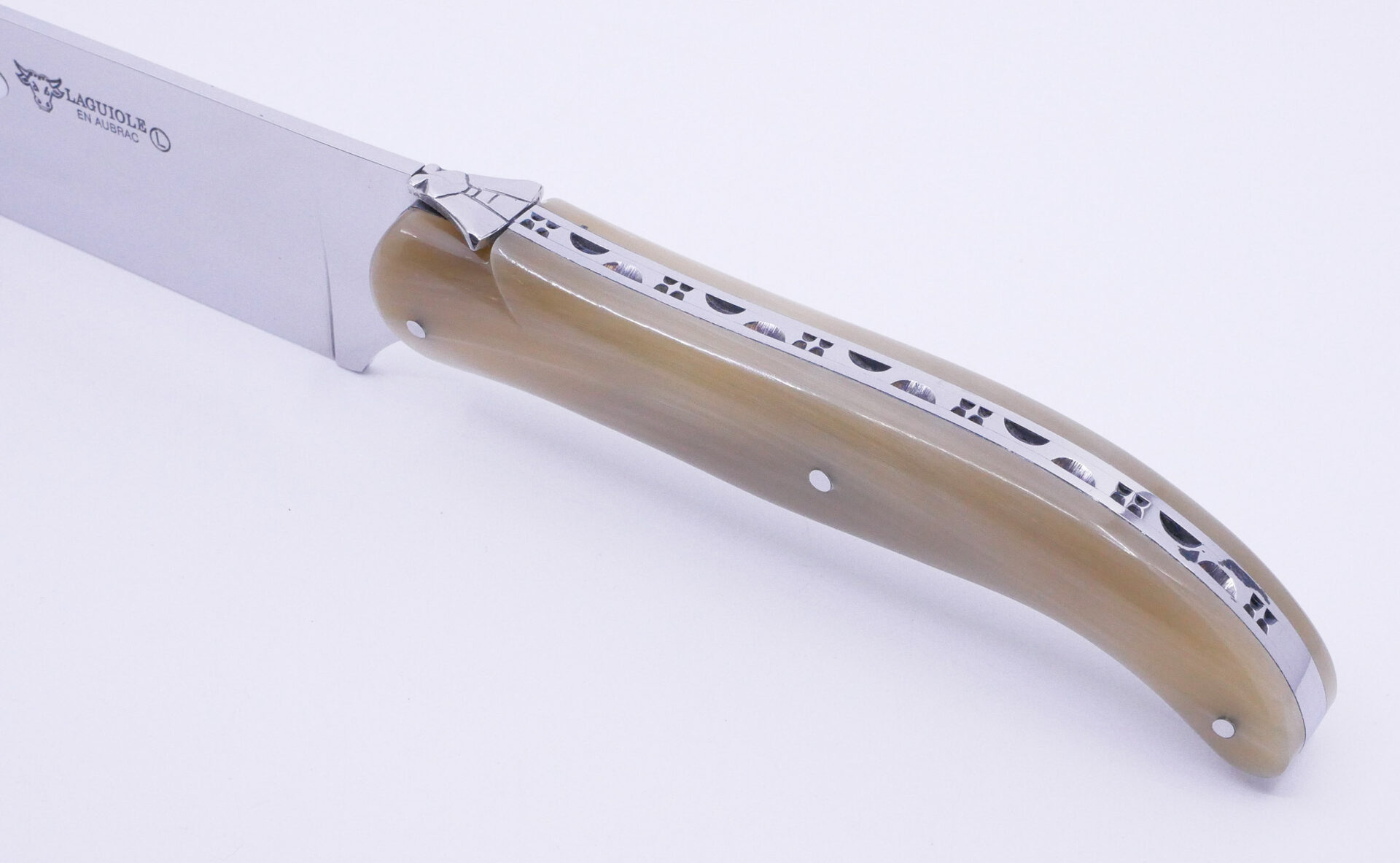 Sabre A Champagne Laguiole En Aubrac Pointe De Corne 02