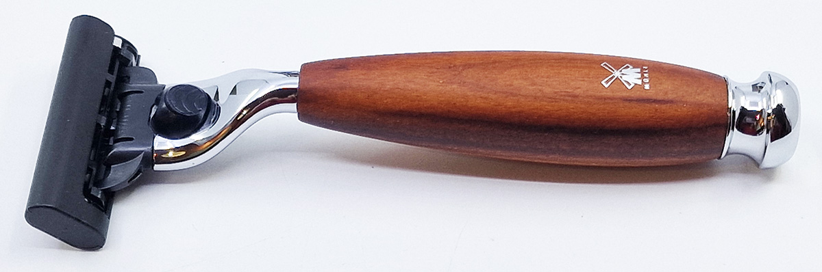 Set De Rasage Muhle Rasoir De Securite Mach3 Et Blaireau Manches Prunier Rytmo 4 Pieces 03