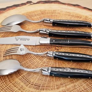 Set De Table Individuel Laguiole En Aubrac 5 Pieces Manches En Buffle Finition Brillante 03