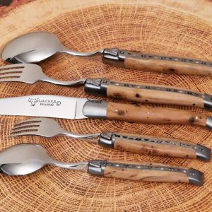 Set De Table Individuel Laguiole En Aubrac 5 Pieces Manches En Genevrier Finition Brossee 04