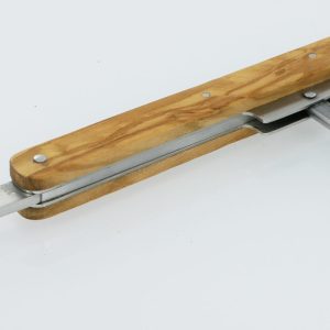 Sommelier Laguiole En Aubrac Andre Michel Bras Olivier 05