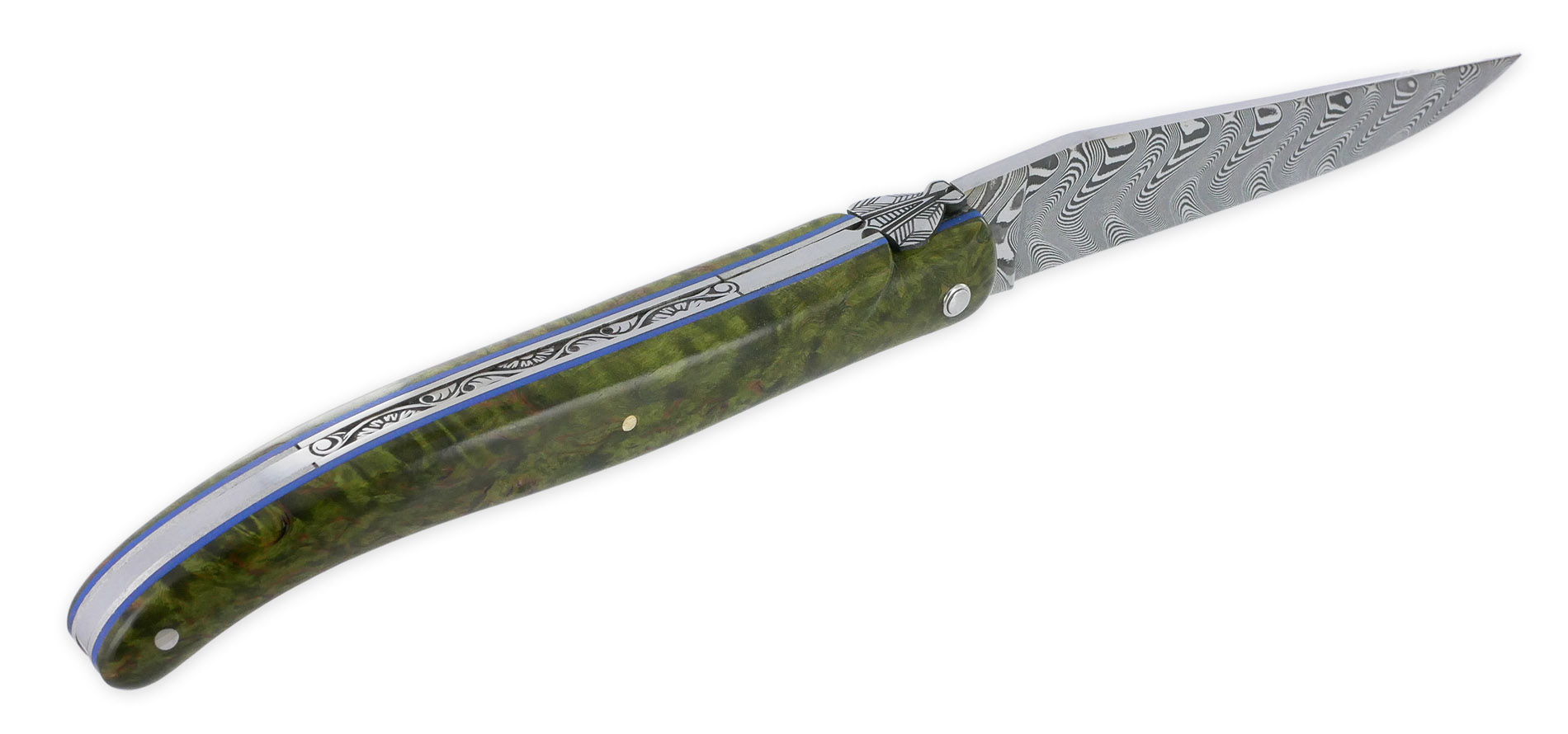 Couteau Prestige Laguiole En Aubrac 1 Piece 12 Cm Plein Manche En Loupe De Bouleau Teinte Vert Ressort Guilloche A La Main Entretoises Bleue Mouche Stylisee Lame Damas 05