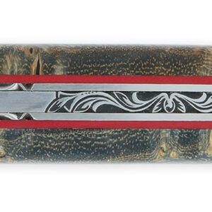 Couteau Prestige Laguiole En Aubrac 1 Piece 12 Cm Plein Manche En Loupe De Platane Gris Ressorts Et Platines Guillochees A La Main Entretoises Rouge Mouche Stylisee Lame Damas 02