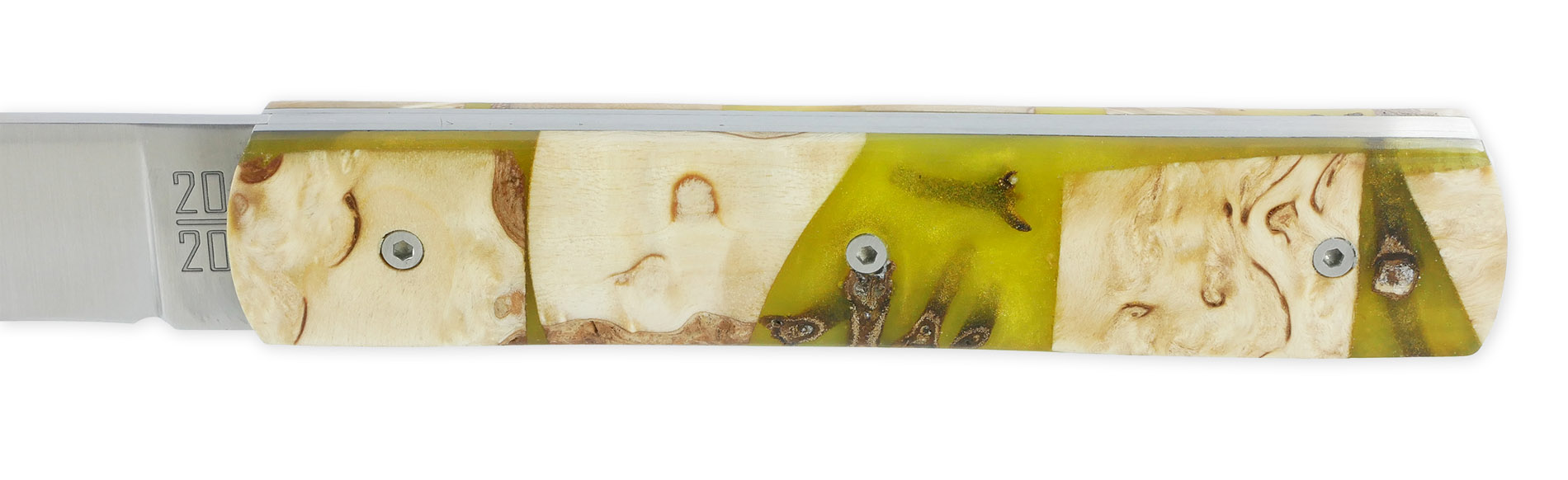 Le 2020 Couteau Pliant Plein Manche Avec Bois De Bouleau Resine Verte Avec Inclusion De Clous De Girofle 11cm Ressort Lisse Personnalisable 04